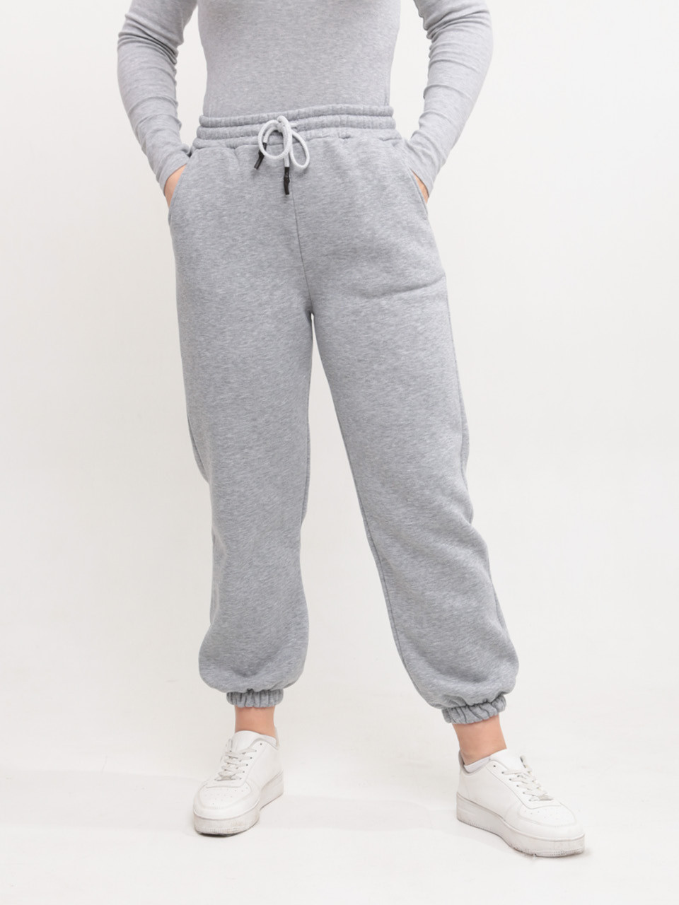 Спортивные штаны женские серые джогеры на флисе 1284-3