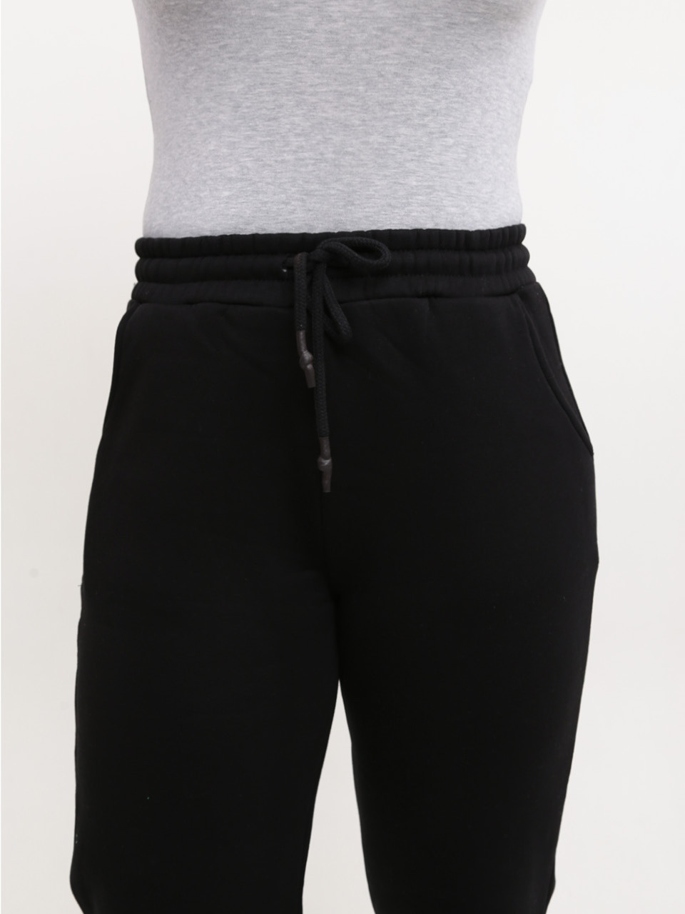 Спортивные штаны женские черные джогеры на флисе 1284-1