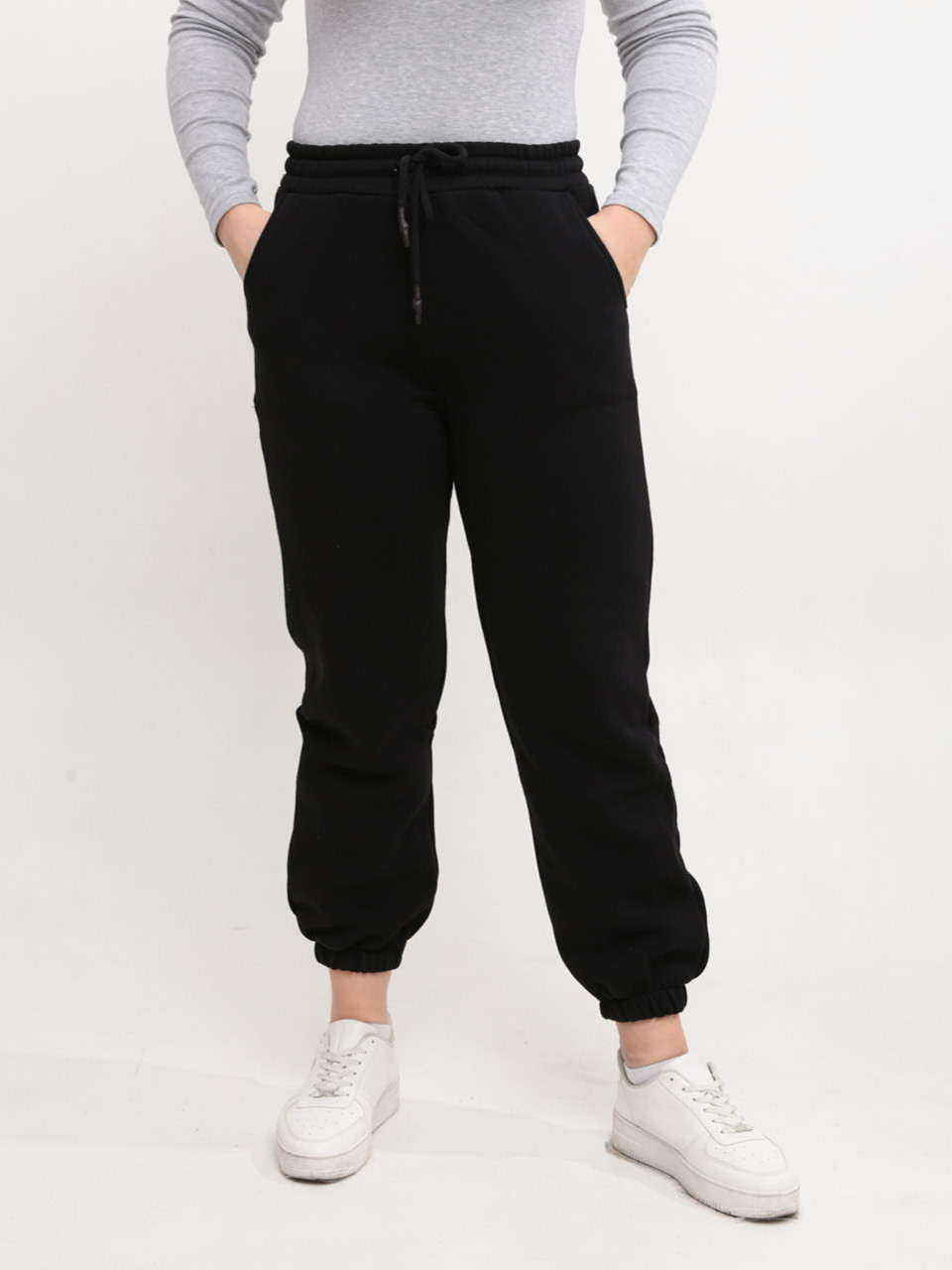 Спортивные штаны женские черные джогеры на флисе 1284-1