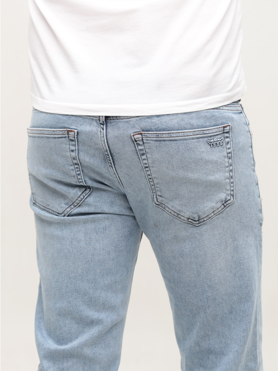 Джинси чоловічі блакитні слім зі стрейчем 4556