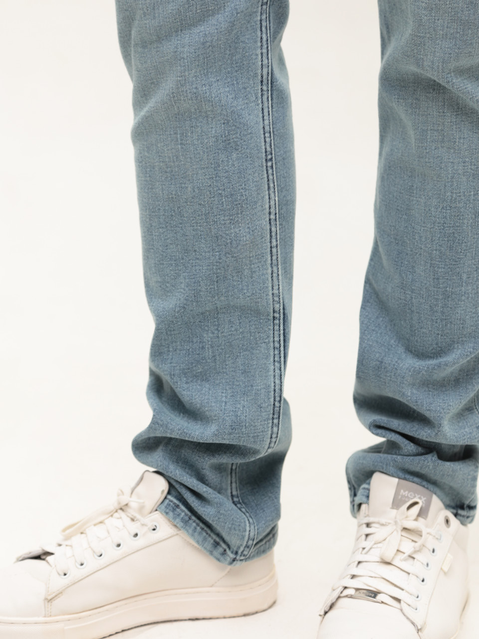 Джинси чоловічі блакитні слім зі стрейчем 4565