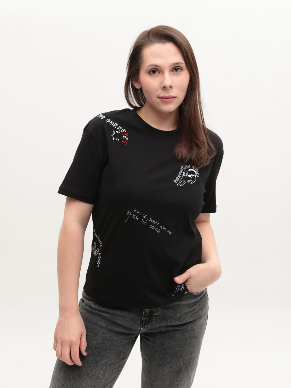Жіноча футболка чорна пряма з принтом 51-2
