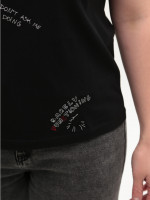 Жіноча футболка чорна пряма з принтом 51-2