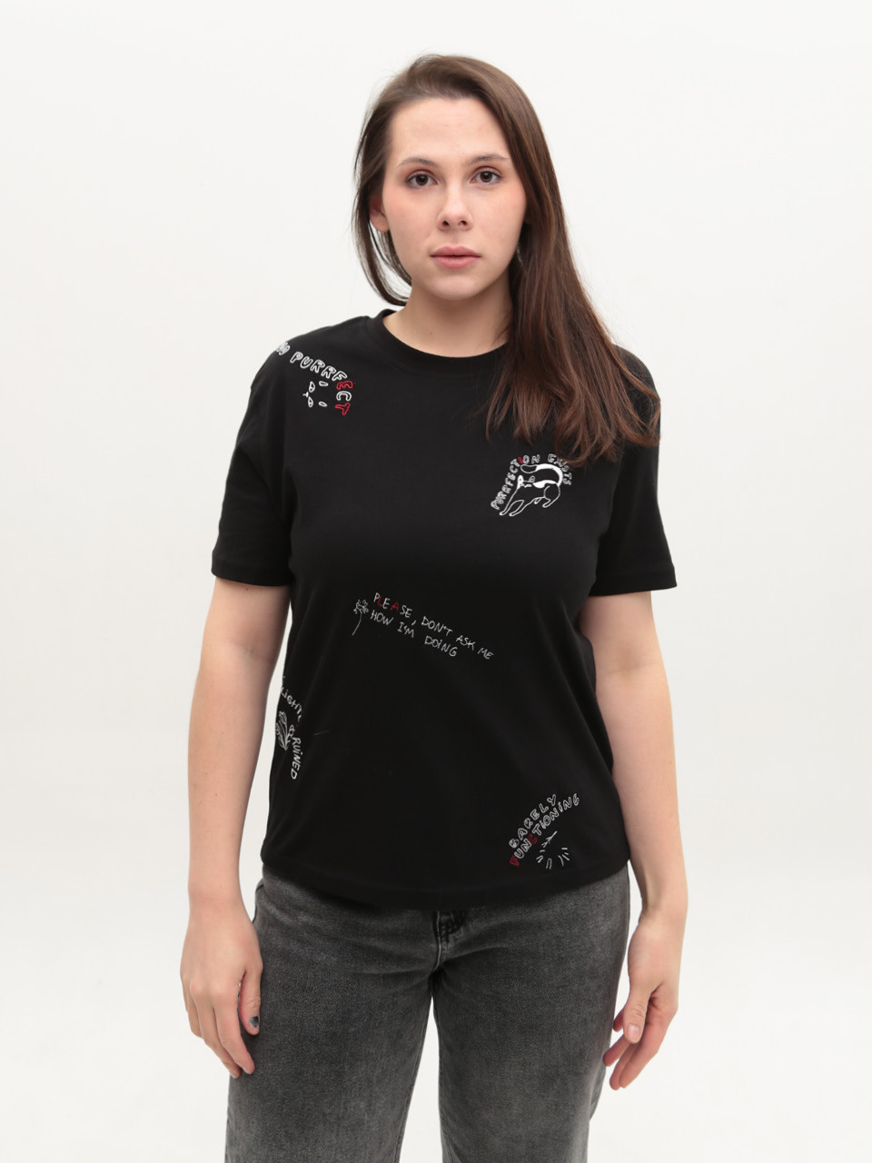 Жіноча футболка чорна пряма з принтом 51-2