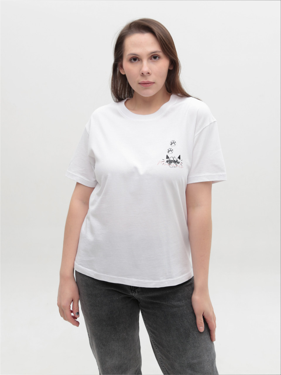 Жіноча футболка біла пряма з принтом 61-1