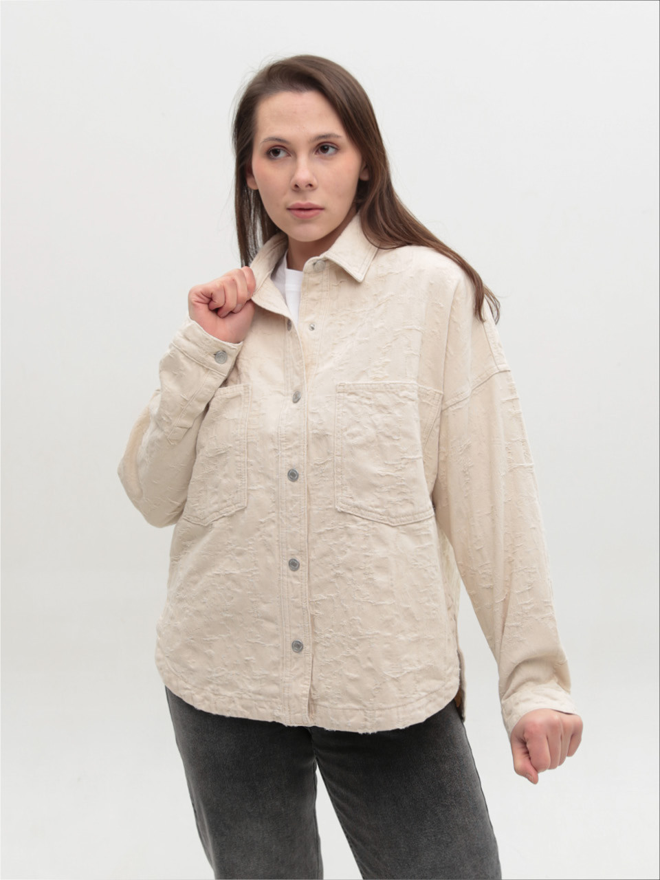 Куртка-сорочка жіноча джинсова молочна 103-61-T