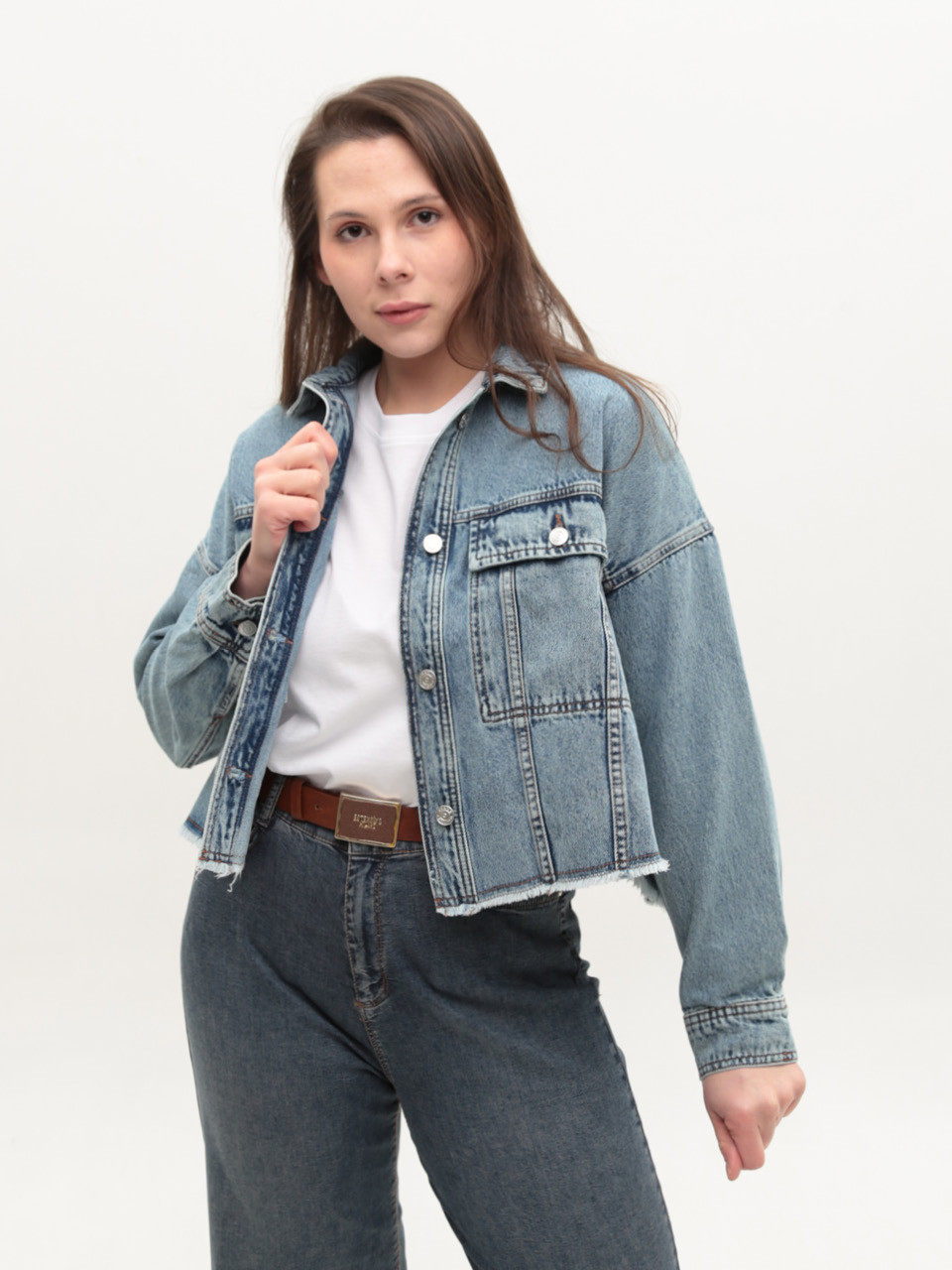 Джинсова куртка жіноча синя укорочена 574-63-T