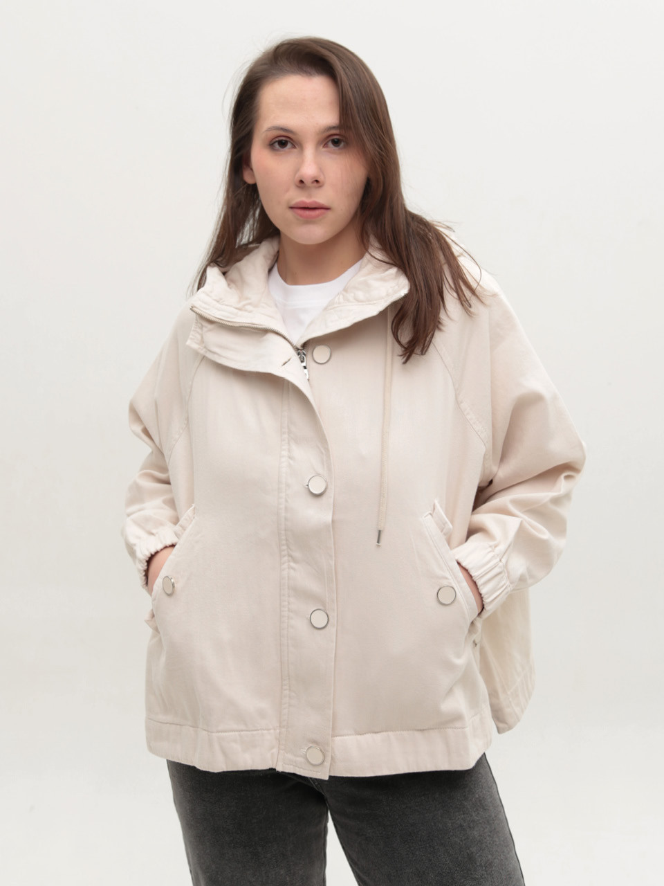 Куртка жіноча джинсова молочна широка 580-61-T