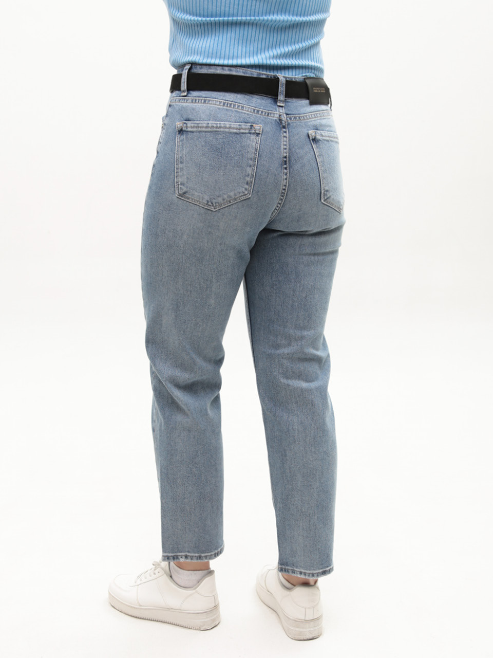 Джинсы женские прямые МОМ светло-синие 1646
