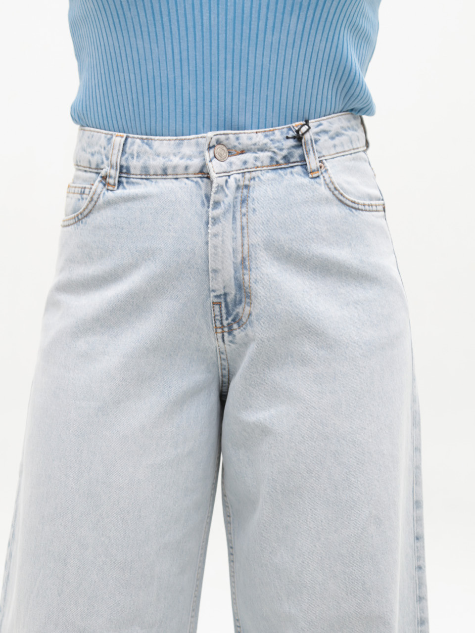 Джинсы женские светлые супер широкие с подворотами 1606-1