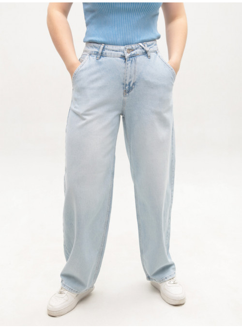 Джинсы женские светлые...