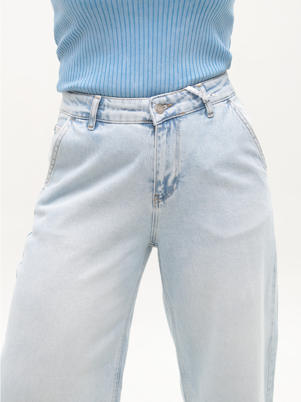 Джинсы женские светлые скатеры со стрейчем 52864