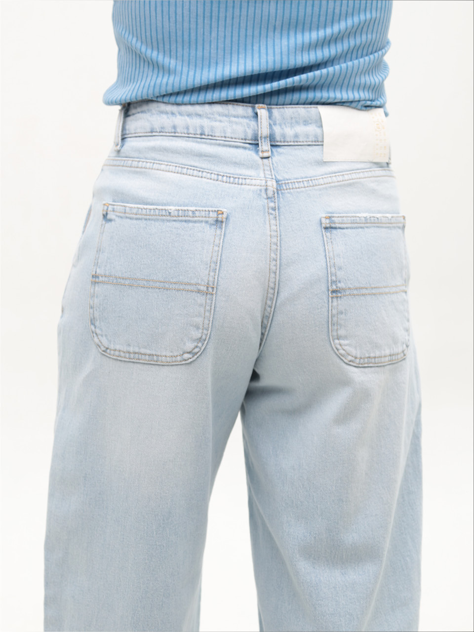 Джинсы женские светлые скатеры со стрейчем 52864