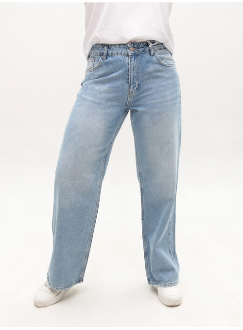 Джинсы женские голубые...