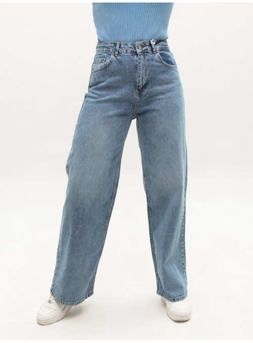 Джинсы женские голубые...