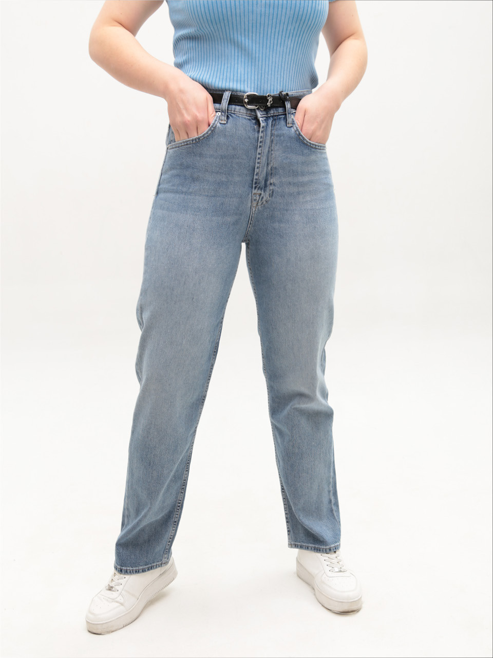 Джинсы женские голубые прямые с высокой посадкой 1650