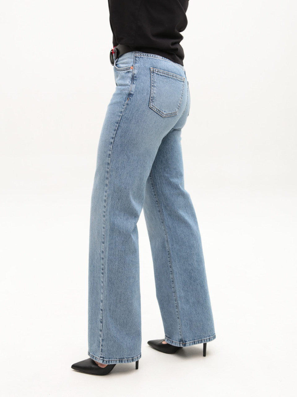 Джинсы женские голубые широкие прямые 3336--0101
