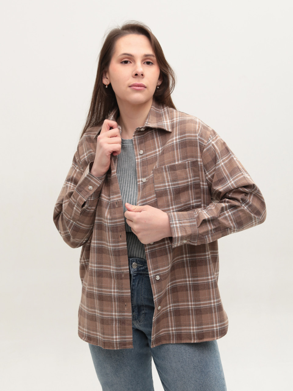 Рубашка женская коричневая в клетку тонкая 145-5