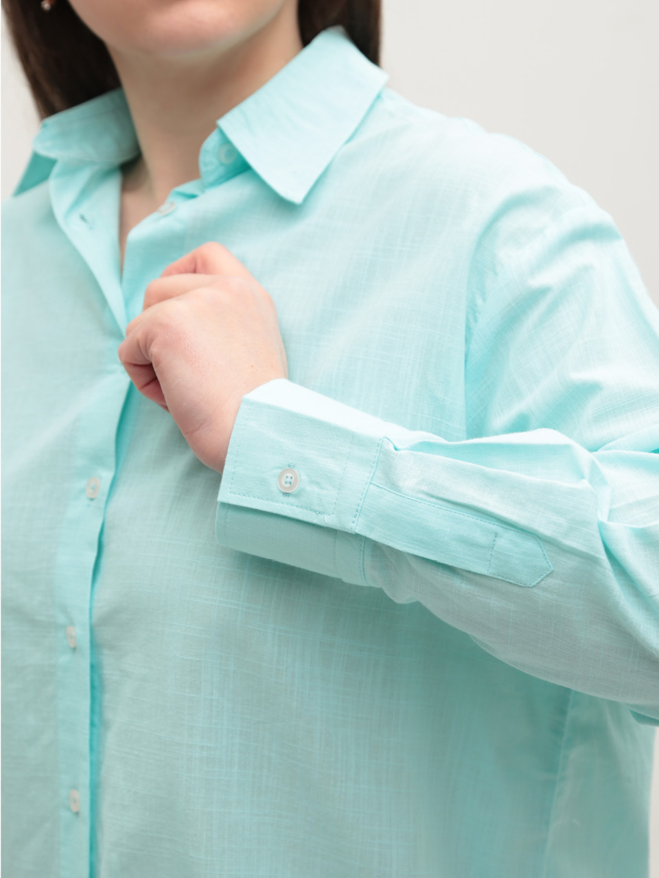 Рубашка женская ментоловая тонкая 155-1