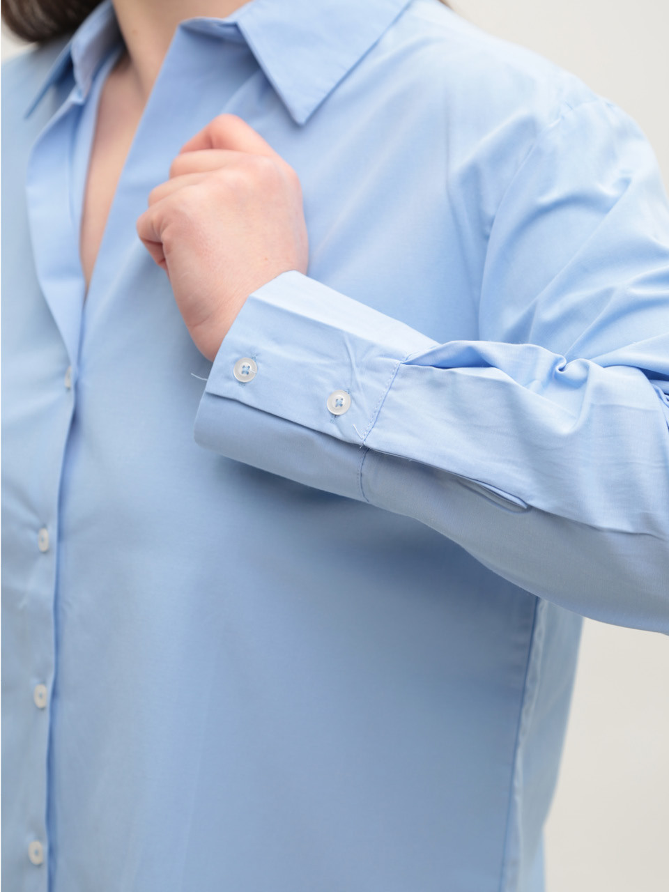 Рубашка женская голубая классическая прямая 150-3