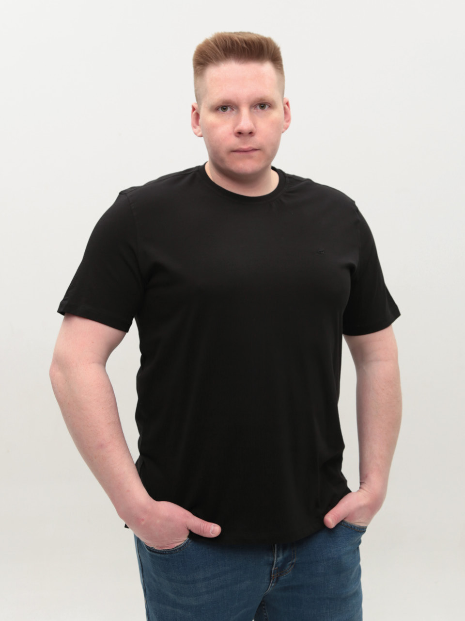 Футболка мужская черная прямая однотонная 115-10