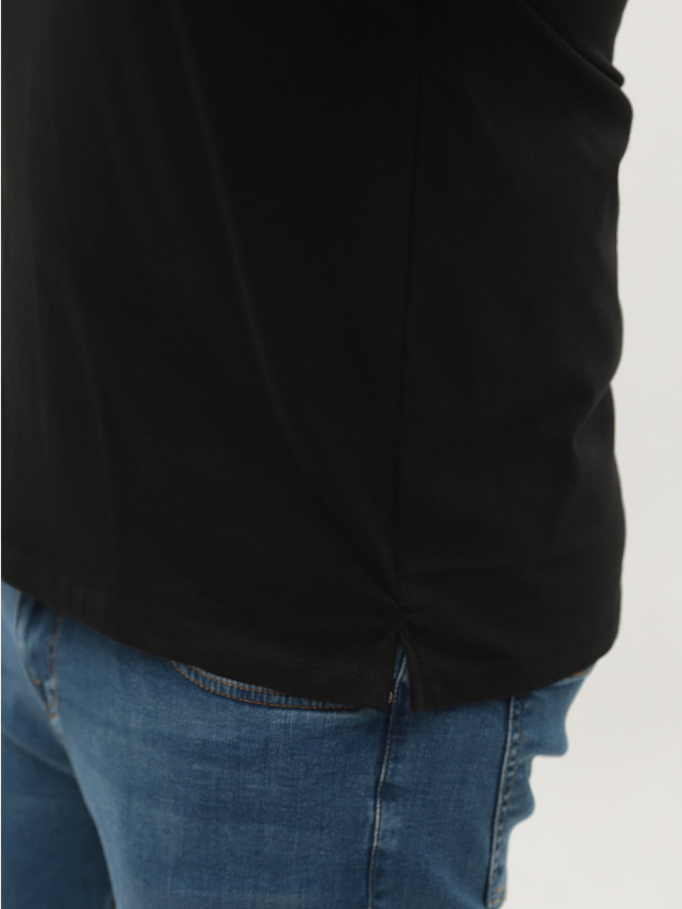 Футболка мужская черная прямая однотонная 115-10