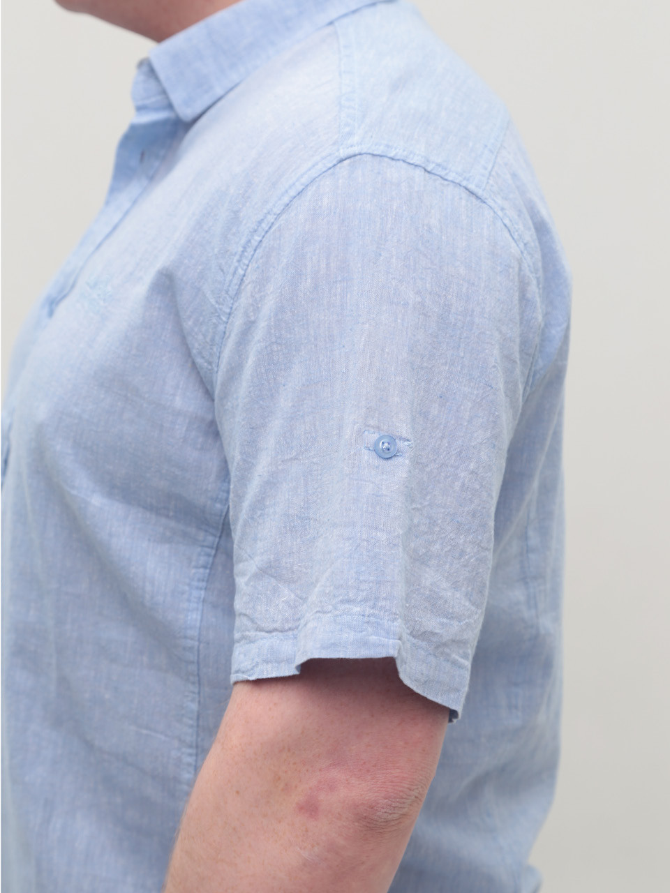 Рубашка мужская голубая льняная короткий рукав 304-06
