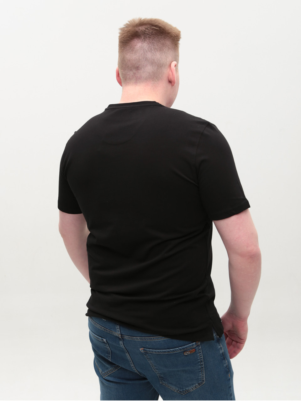 Футболка мужская черная однотонная с мысом большие размеры 116-B-10-V