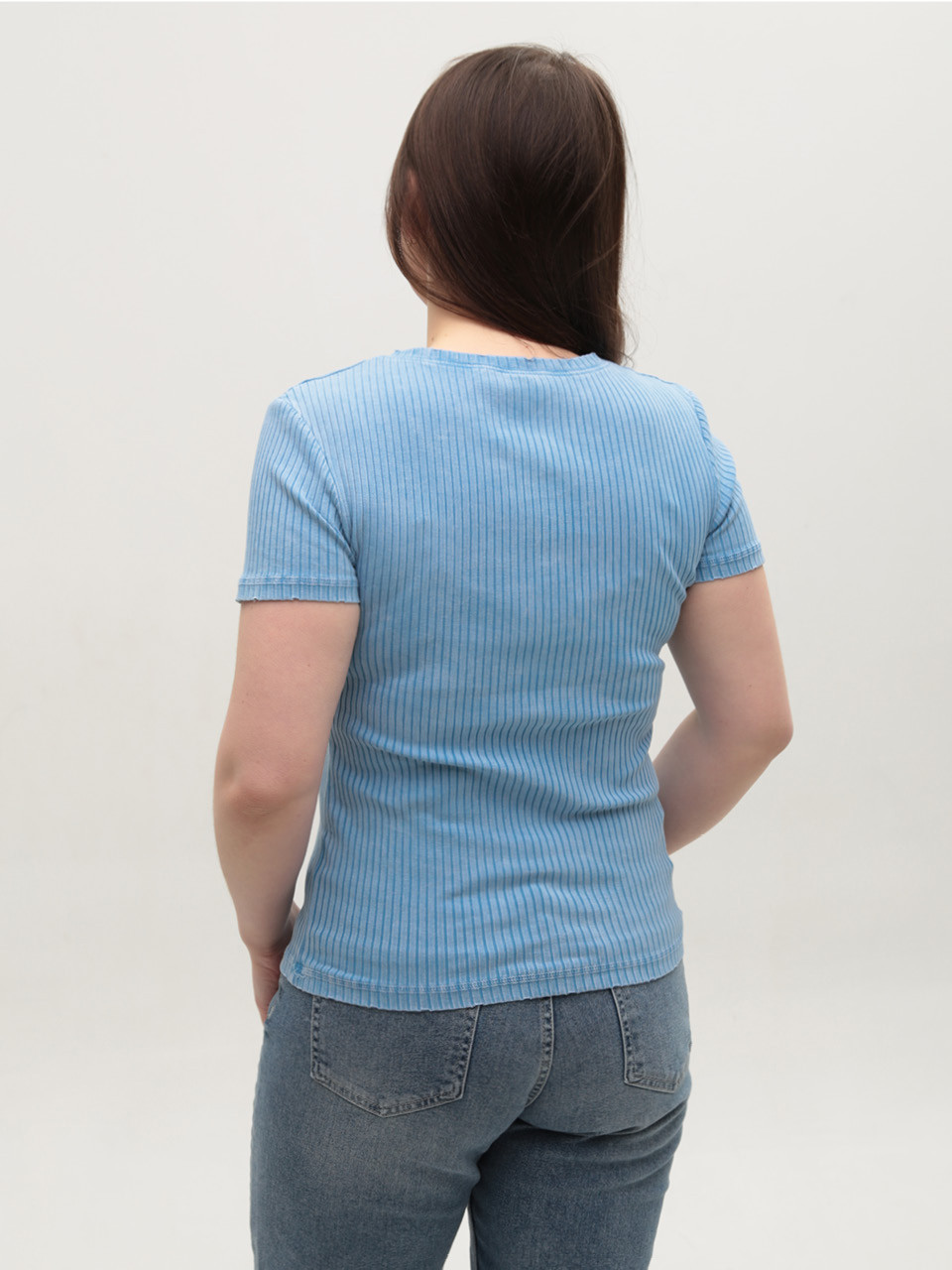 Футболка жіноча блакитна приталена у рубчик 1101-1