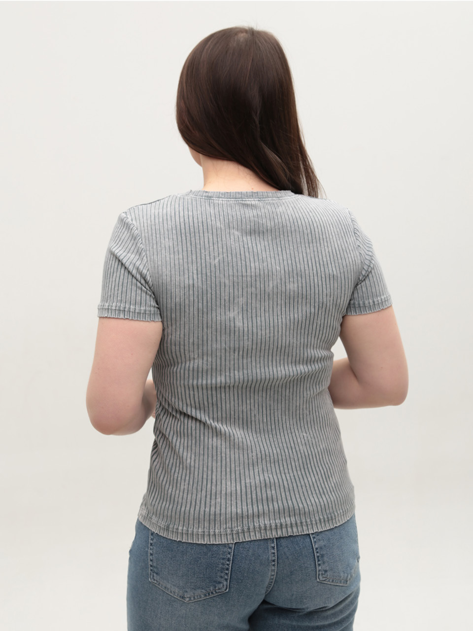 Футболка женская серая приталенная в рубчик 1101-2