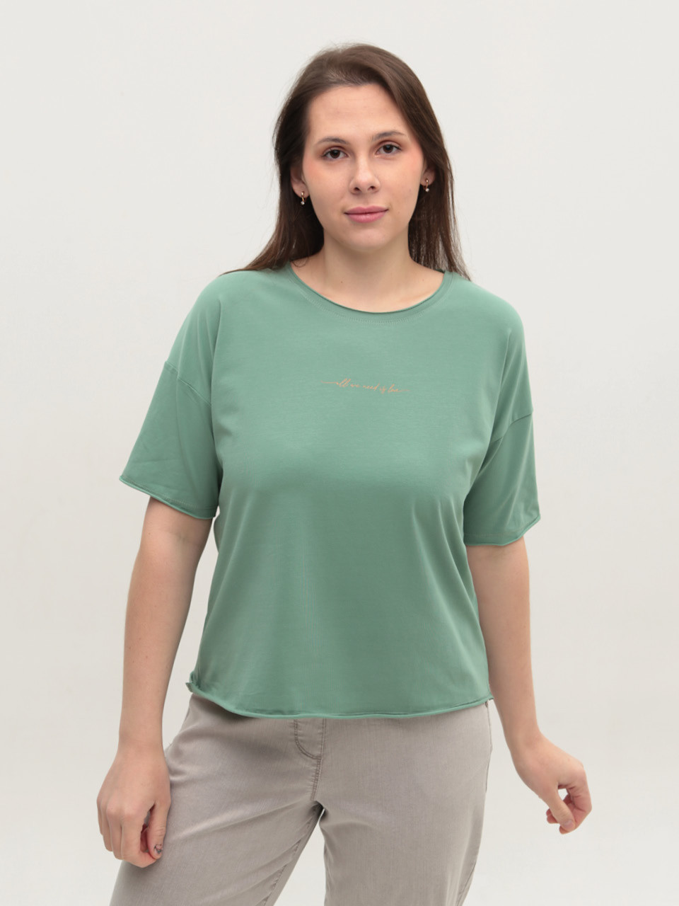 Футболка женская зеленая прямая с надписью  1835-13-T