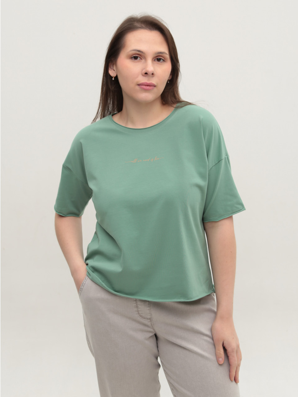 Футболка женская зеленая прямая с надписью  1835-13-T