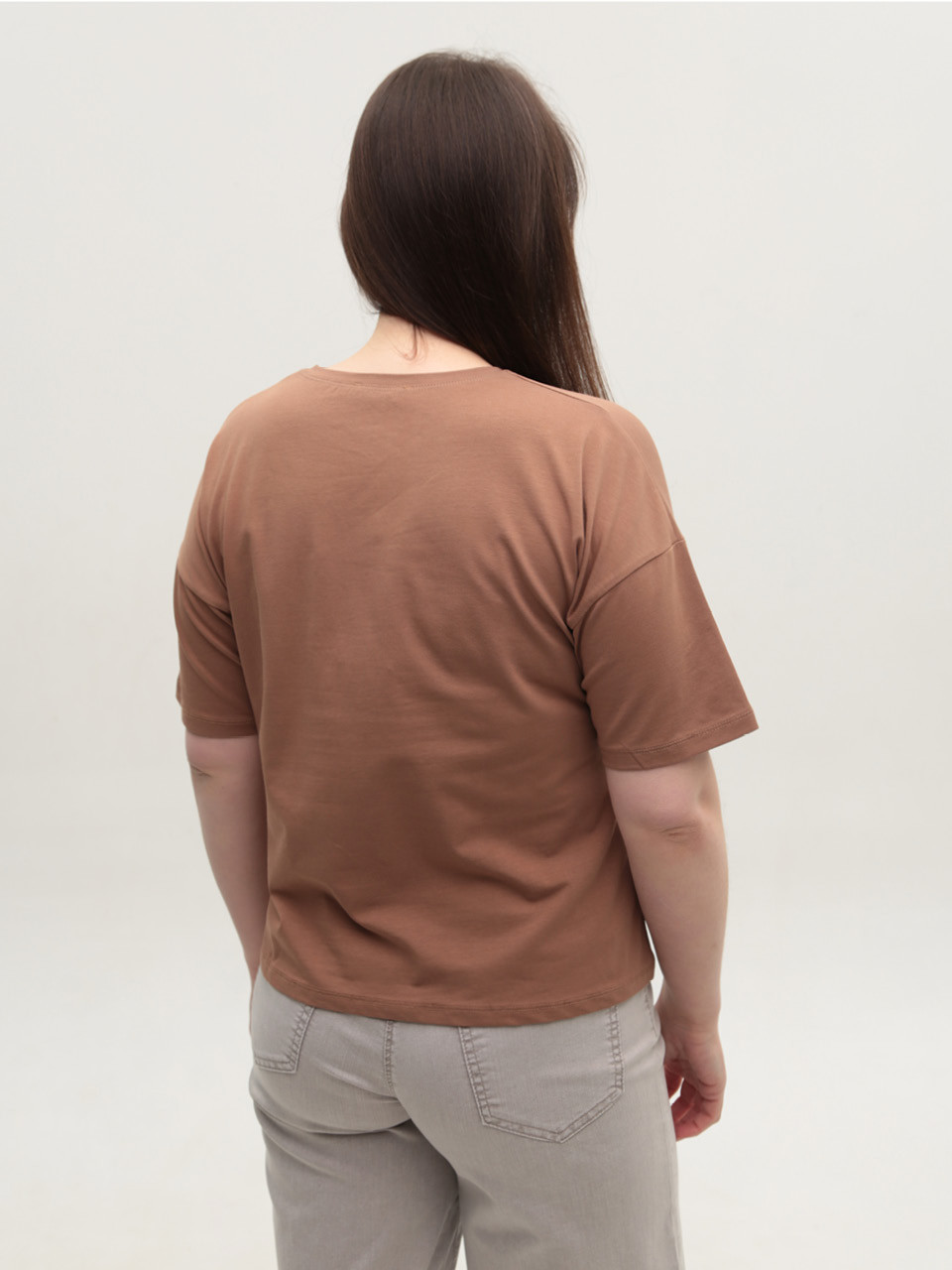 Футболка женская коричневая с надписью 2713-14-T
