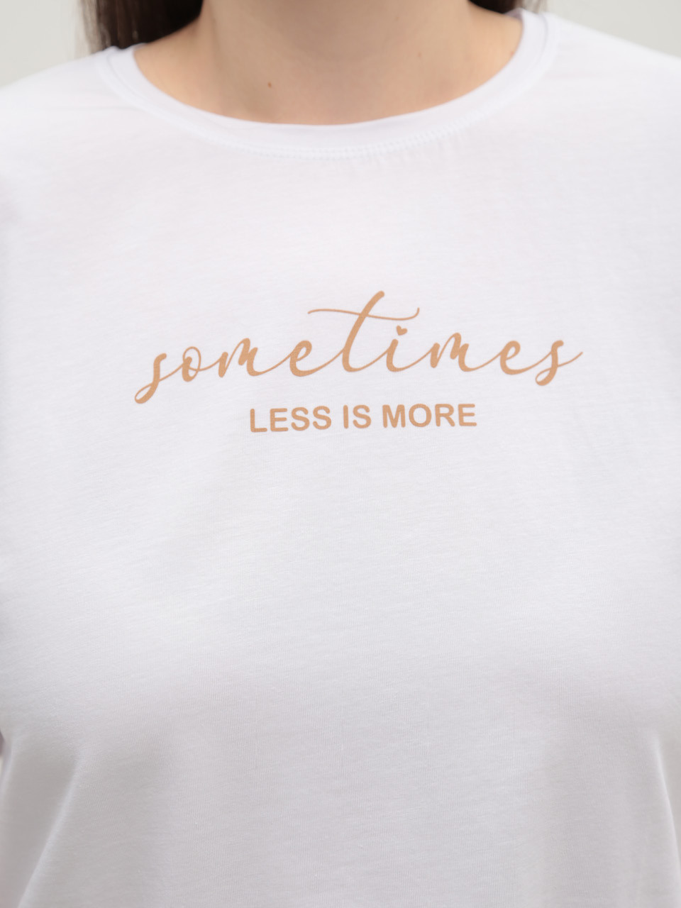 Футболка жіноча біла з написом 2713-00-T