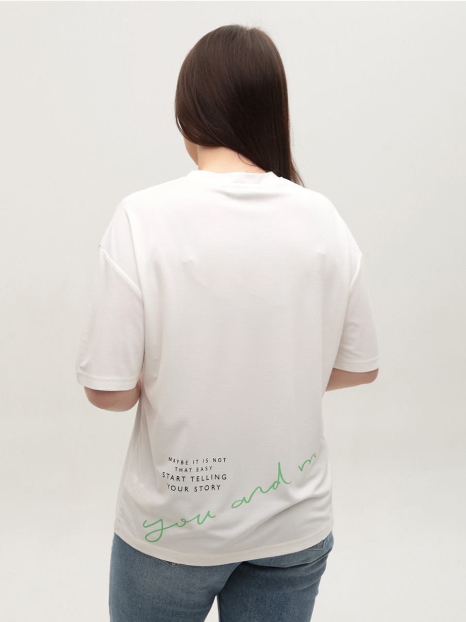 Футболка женская белая тонкая свободная 15-10-T