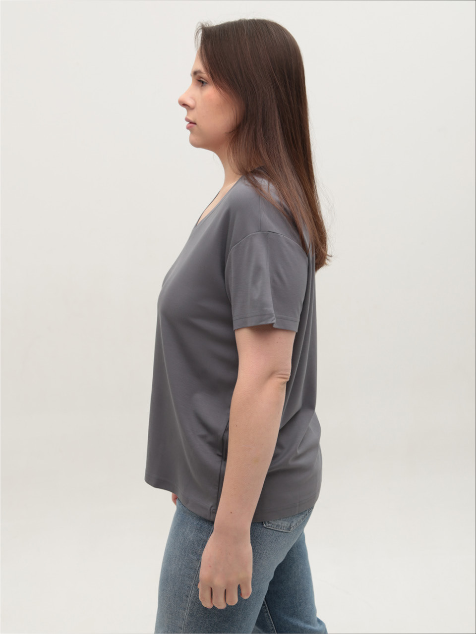 Футболка жіноча сіра тонка з мисом вільна 21-07-V