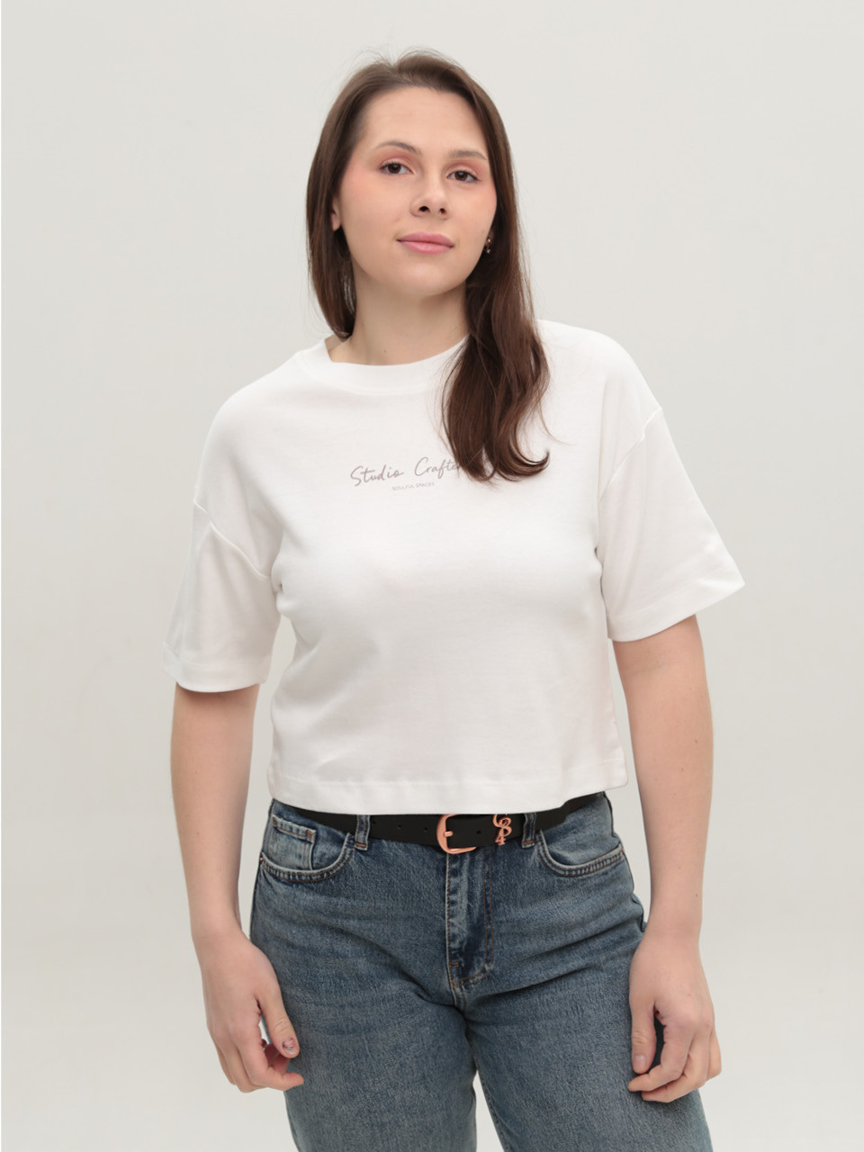 Футболка женская белая укороченная 114-12